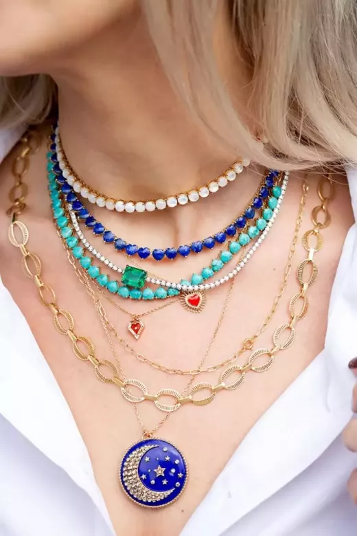 How to Choose the Perfect Jewelry for Your Outfit: A Guide for Women